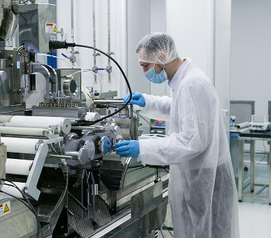 Дистрибьюторы